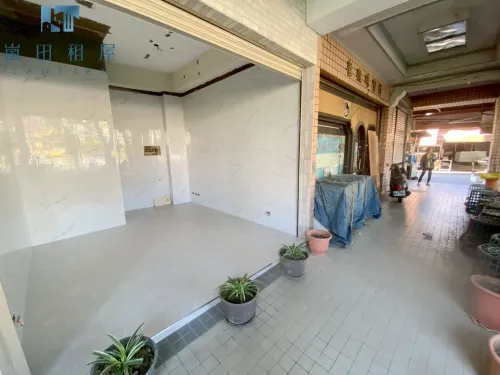 Shop / Retail for rent in Xitun District, Taichung City | NT$ 19 500 | 8 ping slide 1