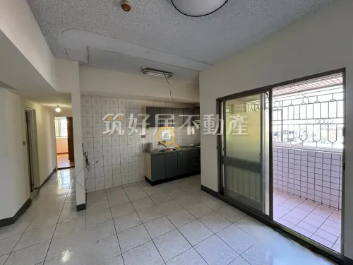3 bedrooms apartment for sale TWD 13 880 000 - 27 ping - East District, Tainan City slide 3