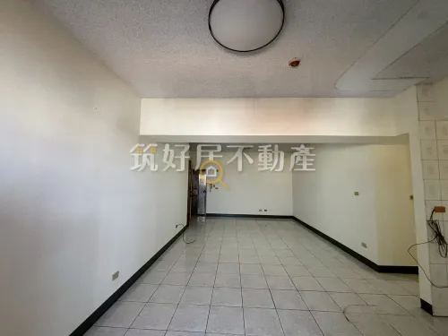 3 bedrooms apartment for sale TWD 13 880 000 - 27 ping - East District, Tainan City slide 1