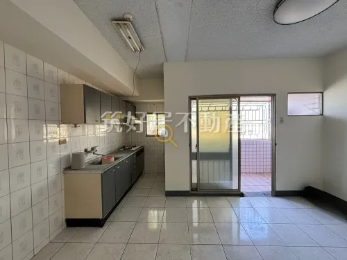 3 bedrooms apartment for sale TWD 13 880 000 - 27 ping - East District, Tainan City slide 12