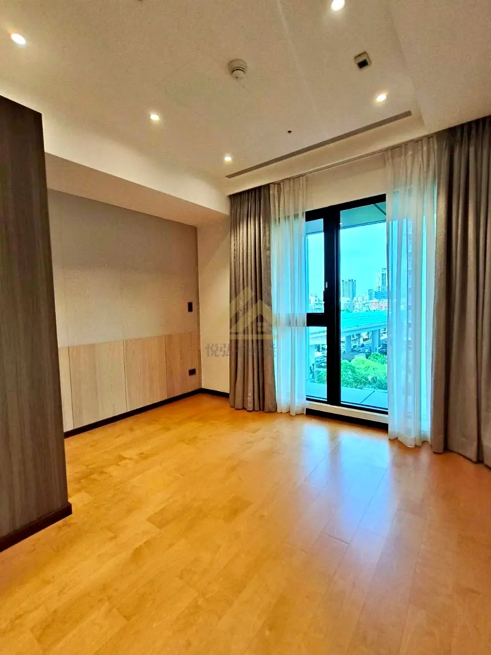 3 bedrooms apartment for rent in Daan District, Taipei City | NT$ 122 000 | 31 ping slide 8