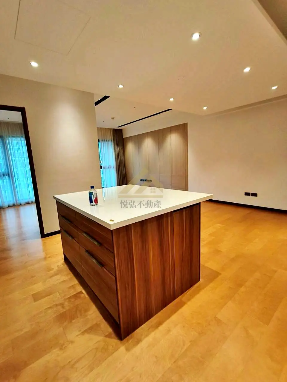 3 bedrooms apartment for rent in Daan District, Taipei City | NT$ 122 000 | 31 ping slide 2
