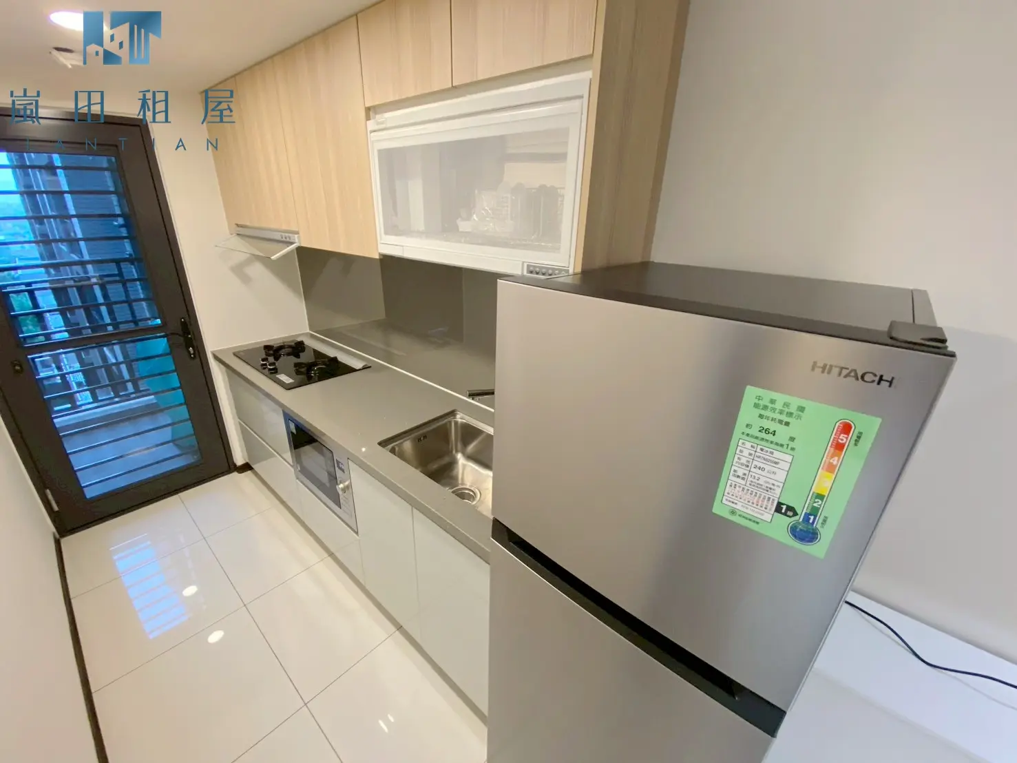 2 bedrooms apartment for rent in Qingshui District, Taichung City | NT$ 20 000 | 16 ping slide 3