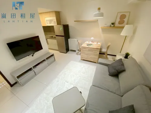 2 bedrooms apartment for rent in Qingshui District, Taichung City | NT$ 20 000 | 16 ping slide 1