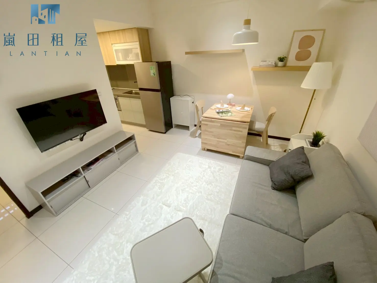 2 bedrooms apartment for rent in Qingshui District, Taichung City | NT$ 20 000 | 16 ping slide 1