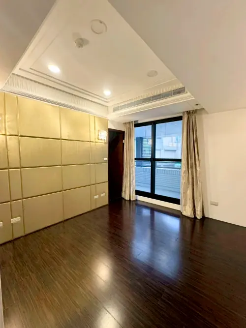 2 bedrooms apartment for rent in Zhongzheng District, Taipei City | NT$ 135 000 | 37 ping slide 5