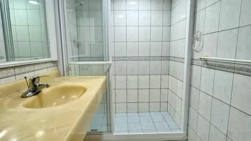 Apartment for rent NT$ 80 000 - Section 2, Heping East Road - 4 bedrooms