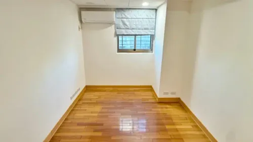 Apartment for rent NT$ 80 000 - Section 2, Heping East Road - 4 bedrooms