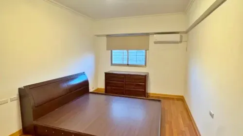 Apartment for rent NT$ 80 000 - Section 2, Heping East Road - 4 bedrooms
