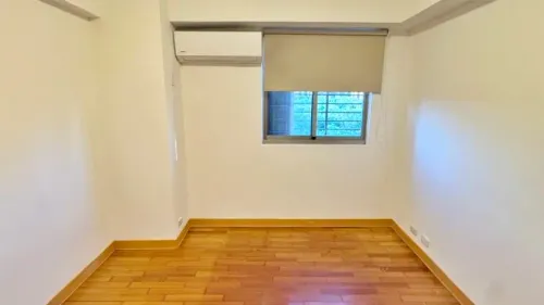 Apartment for rent NT$ 80 000 - Section 2, Heping East Road - 4 bedrooms