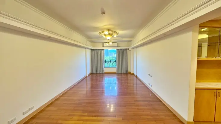 4 bedrooms apartment for rent in Daan District, Taipei City | NT$ 80 000 | 37 ping slide 2