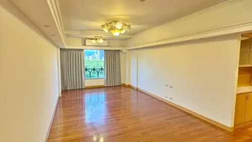 Apartment for rent NT$ 80 000 - Section 2, Heping East Road - 4 bedrooms