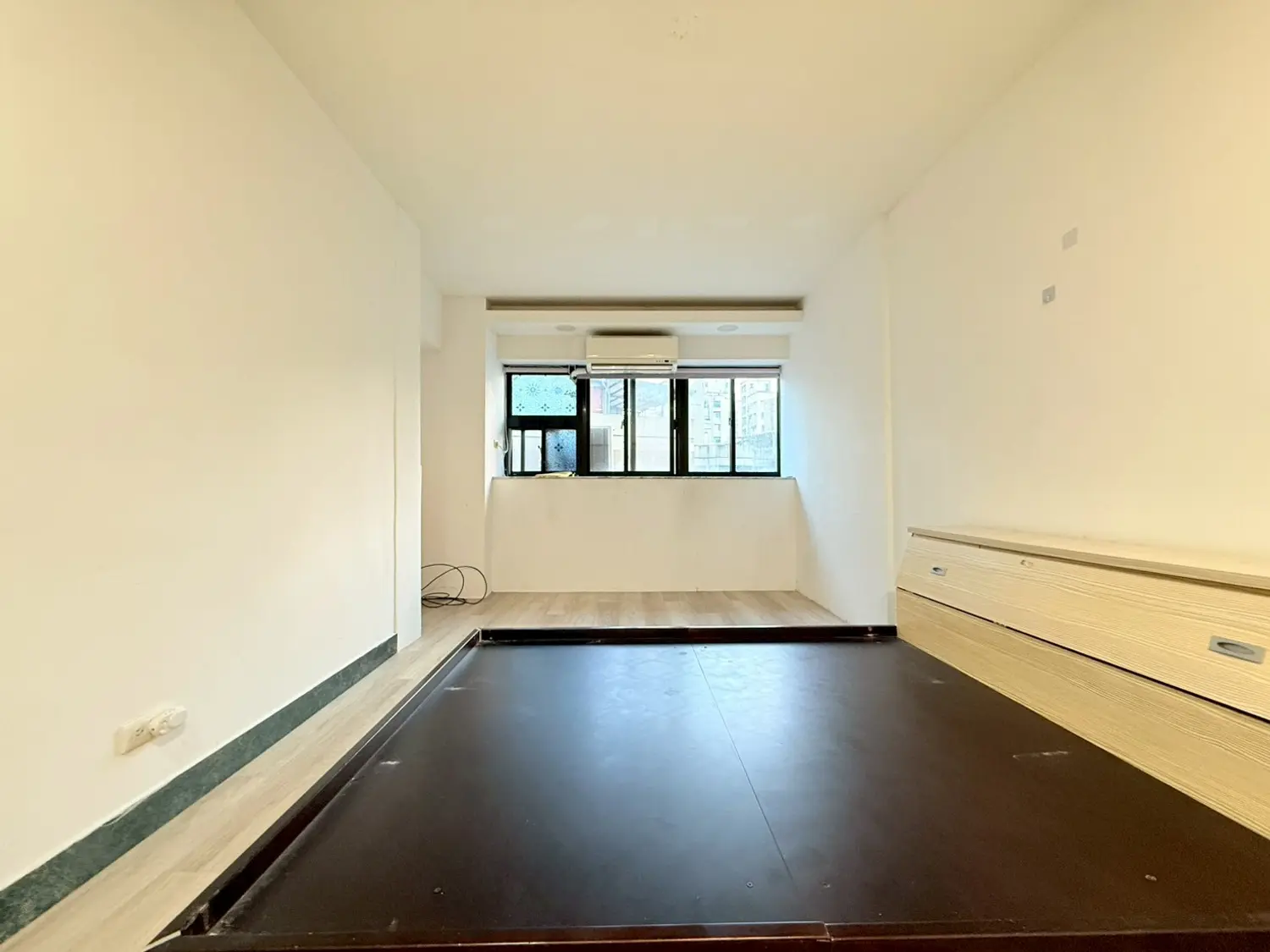 3 bedrooms apartment for sale TWD 51 800 000 - 37 ping - Taipei City,Songshan District slide 5