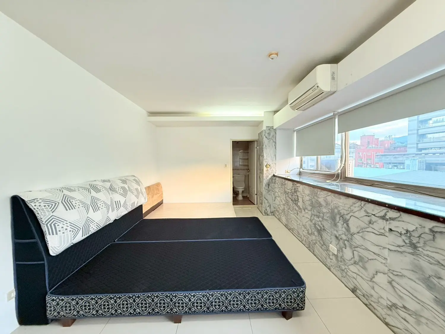 3 bedrooms apartment for sale TWD 51 800 000 - 37 ping - Taipei City,Songshan District slide 10