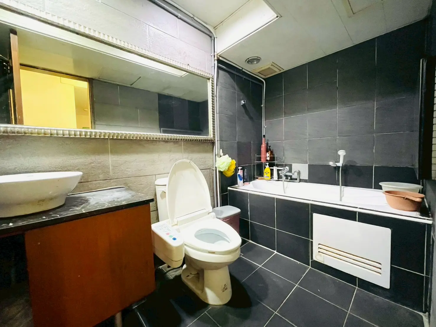 4 bedrooms apartment for sale in Songshan District, Taipei City | TWD 45 880 000 | 35 ping slide 9