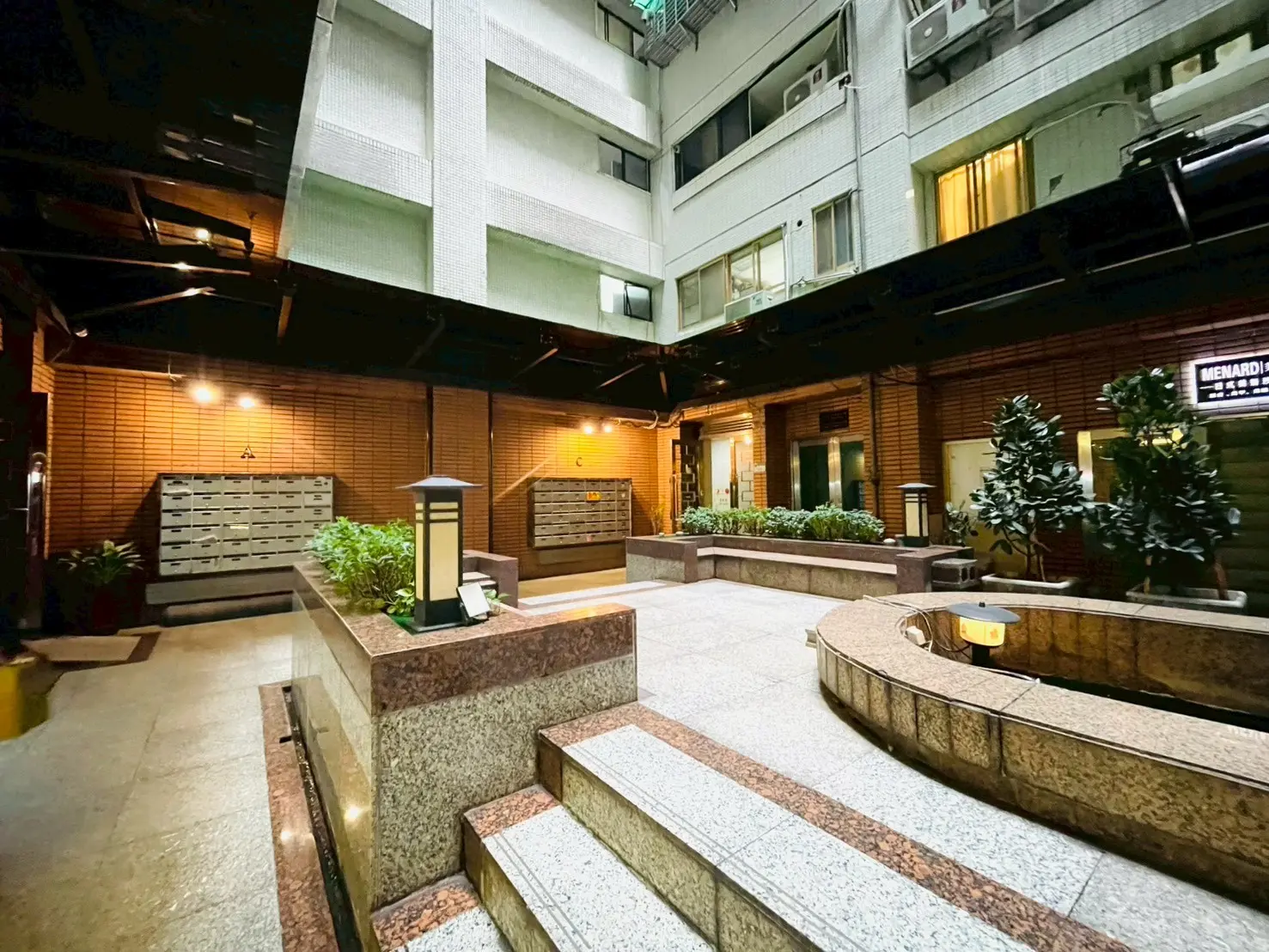 4 bedrooms apartment for sale in Songshan District, Taipei City | TWD 45 880 000 | 35 ping slide 13