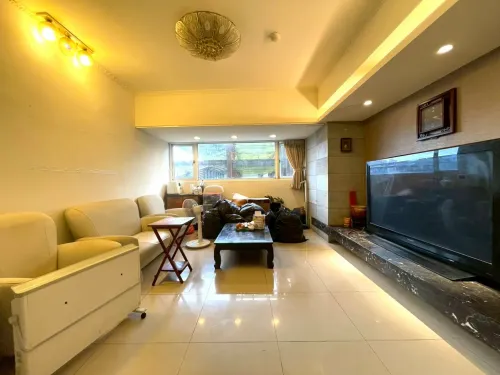 4 bedrooms apartment for sale in Songshan District, Taipei City | TWD 45 880 000 | 35 ping slide 2