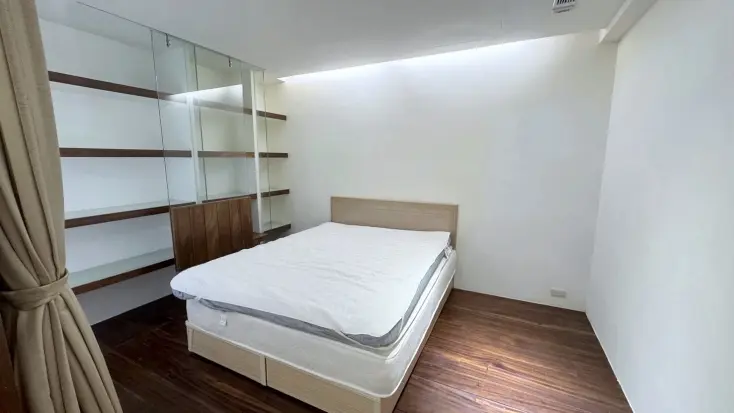 4 bedrooms apartment for rent in Xinyi District, Taipei City | NT$ 48 000 | 27 ping slide 13