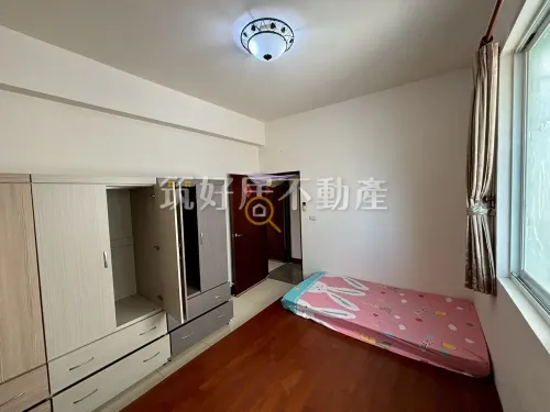 4 bedrooms townhouse for sale TWD 15 990 000 - 59 ping - Hunei District, Kaohsiung City slide 12