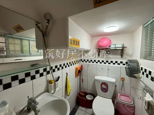 4 bedrooms townhouse for sale TWD 15 990 000 - 59 ping - Hunei District, Kaohsiung City slide 7