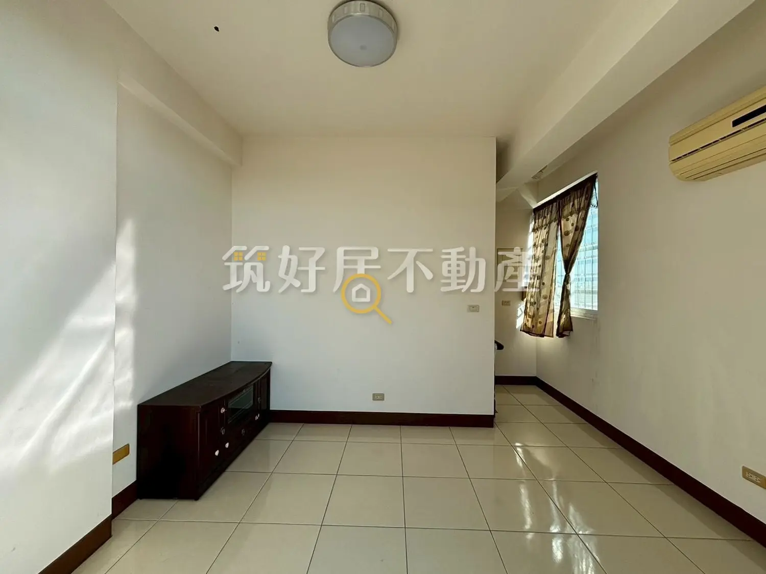 4 bedrooms townhouse for sale TWD 15 990 000 - 59 ping - Hunei District, Kaohsiung City slide 19