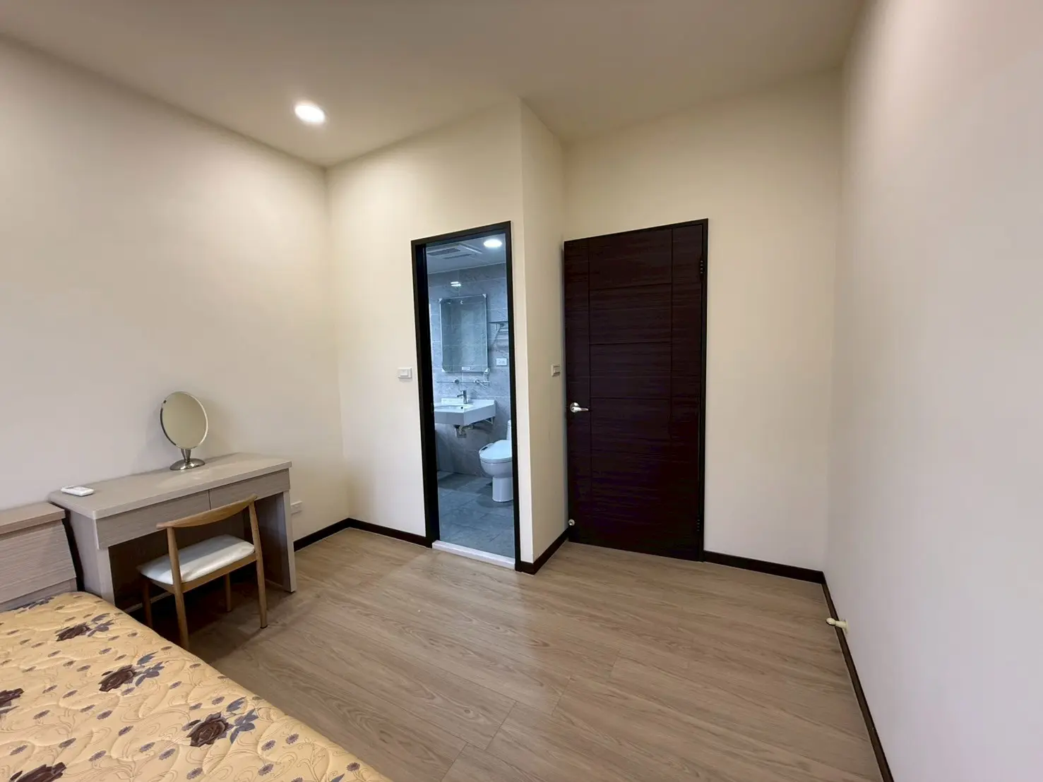 3 bedrooms apartment for rent in Gueiren District, Tainan City | NT$ 25 000 | 26 ping slide 4