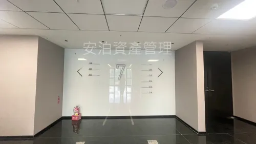 Studio apartment for rent TWD 350 000 - 130 ping - Zhonghe District,New Taipei City slide 19