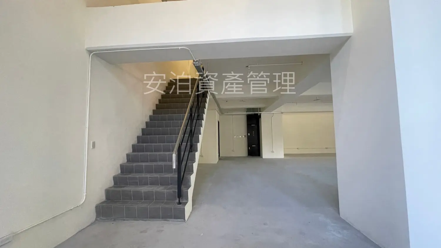 Studio apartment for rent TWD 350 000 - 130 ping - Zhonghe District,New Taipei City slide 8
