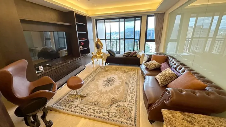 4 bedrooms apartment for rent in Neihu District, Taipei City | NT$ 100 000 | 58 ping slide 0