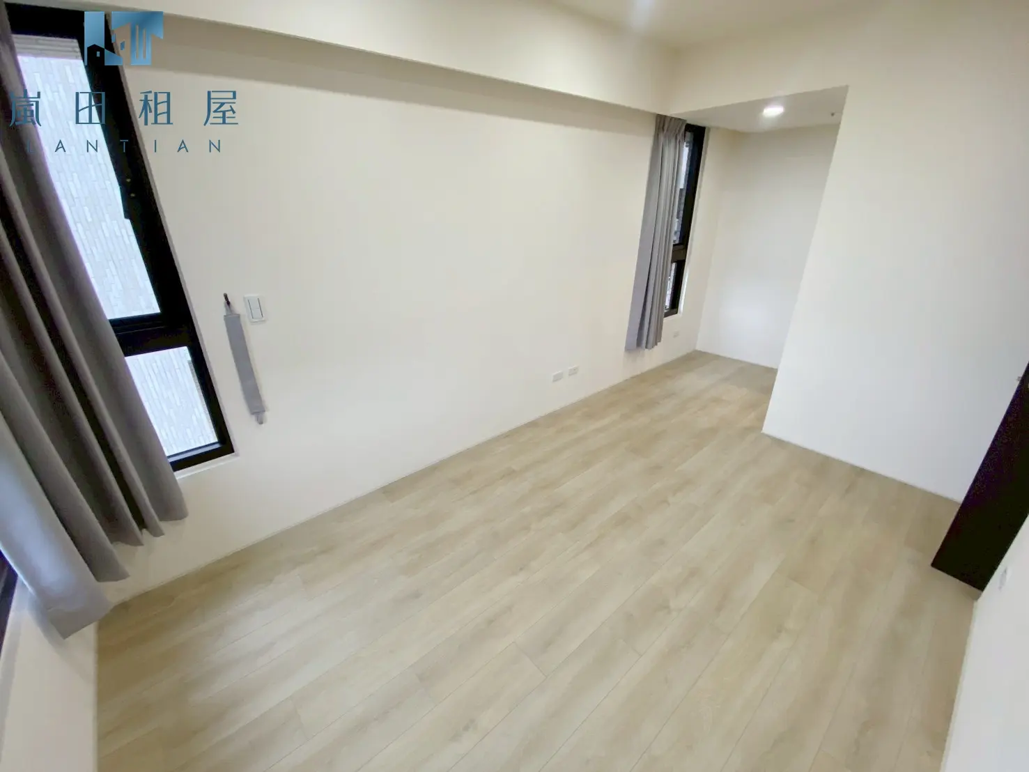 3 bedrooms apartment for sale in Shalu District, Taichung City | NT$ 25 000 000 | 26 ping slide 4