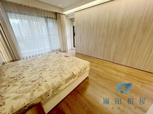 Apartment for rent TWD 80 000 - Section 1, Huizhong Rd - 3 bedrooms