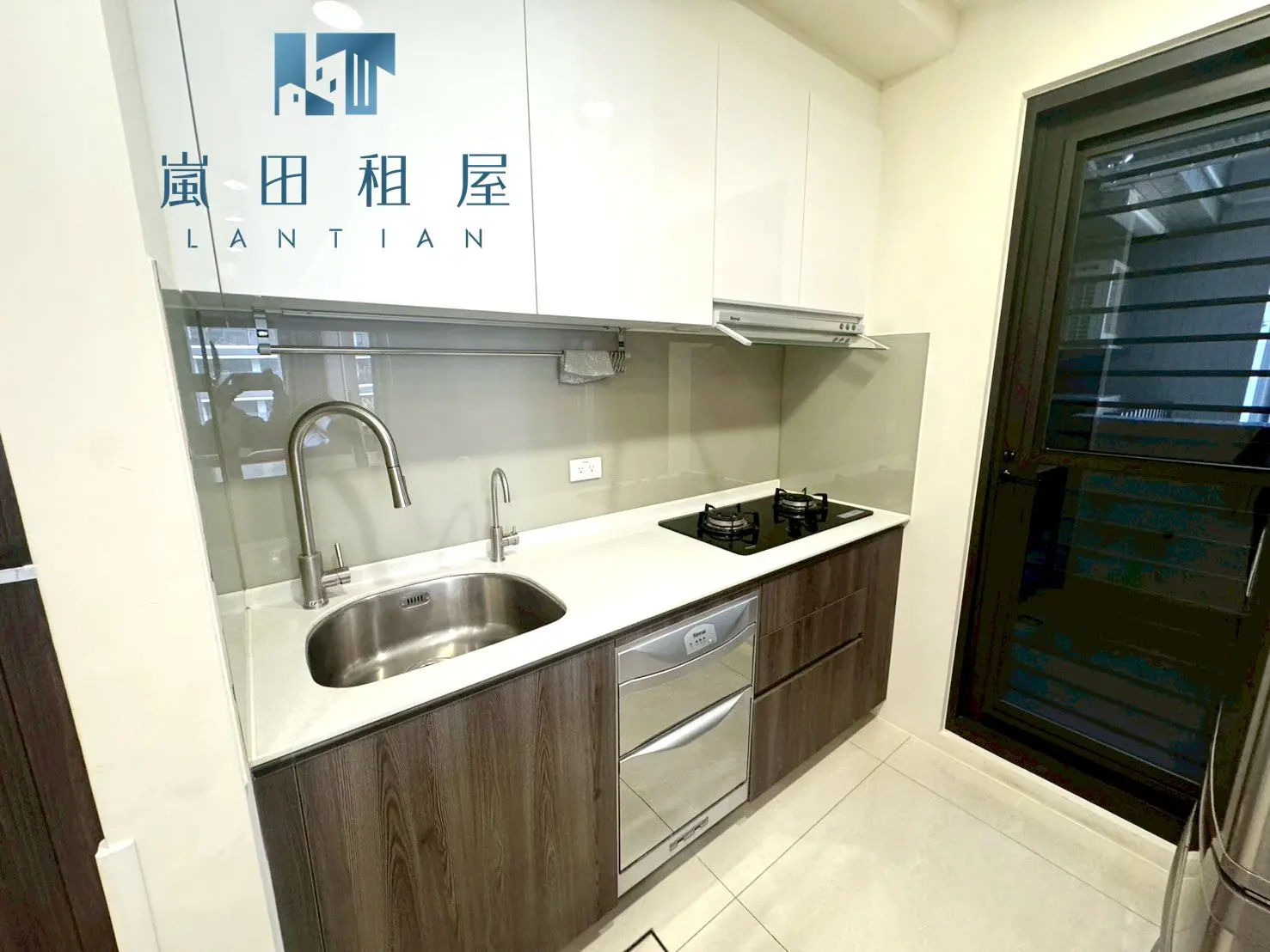 2 房 北屯區, 台中市公寓出租 | TWD 29 500 | 35 坪 slide 4