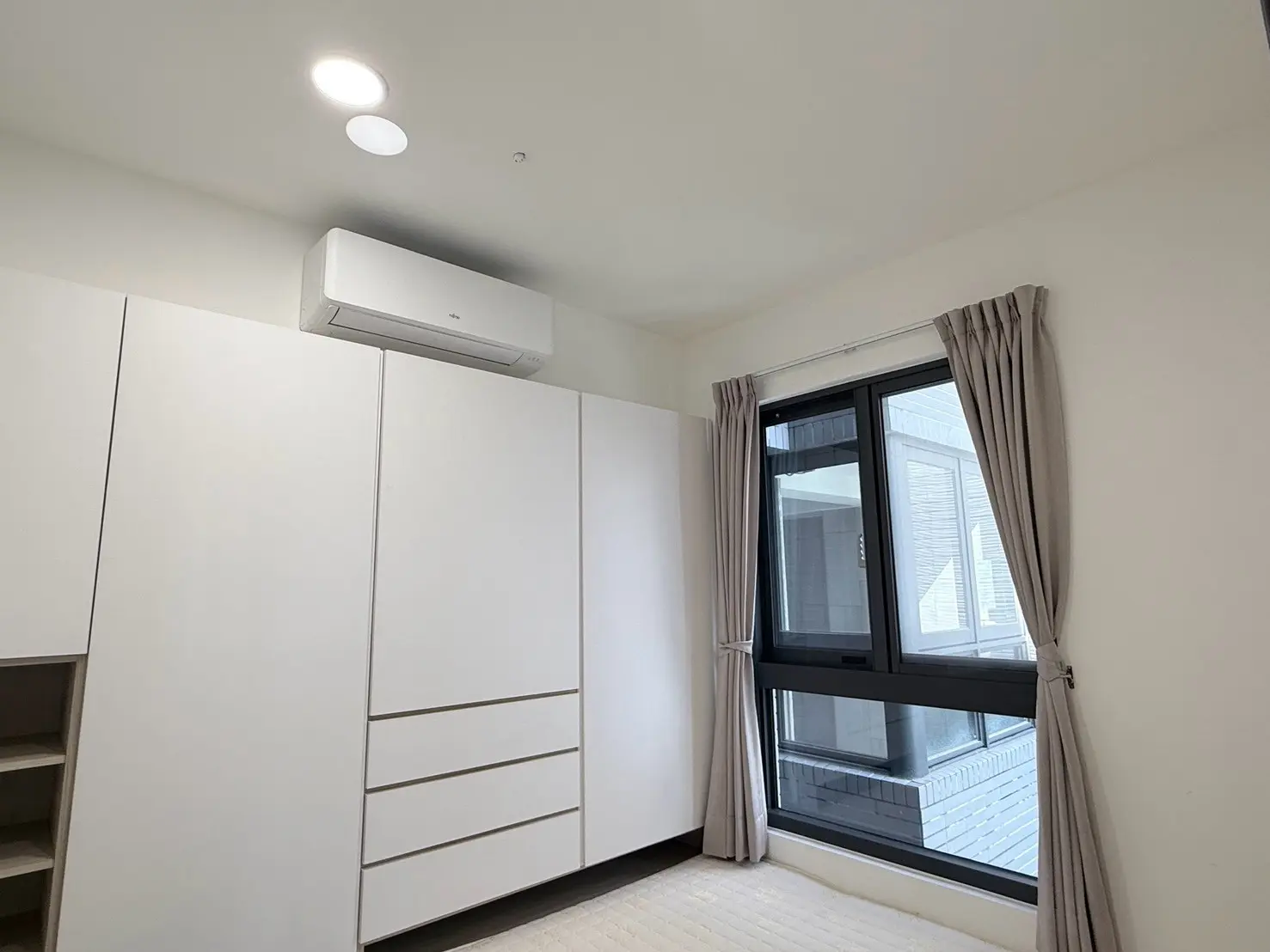 2 bedrooms apartment for rent in Gueiren District, Tainan City | NT$ 22 000 | 15 ping slide 10
