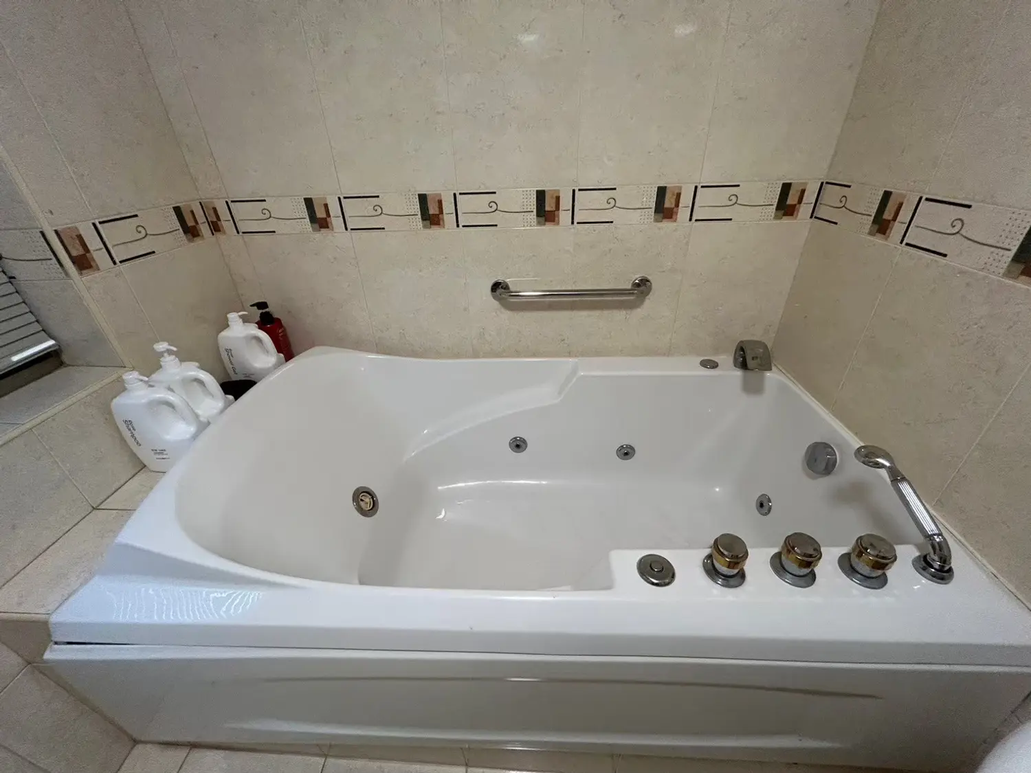 3 房 公寓 出租 TWD 16 000 - 5 坪 - 松山區, 台北市 slide 5