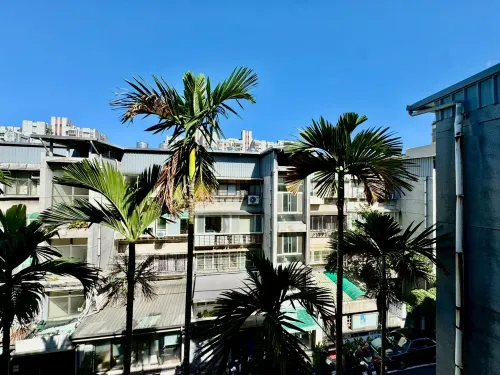 3 bedrooms apartment for sale TWD 24 880 000 - 29 ping - Songshan District,Taipei City slide 2