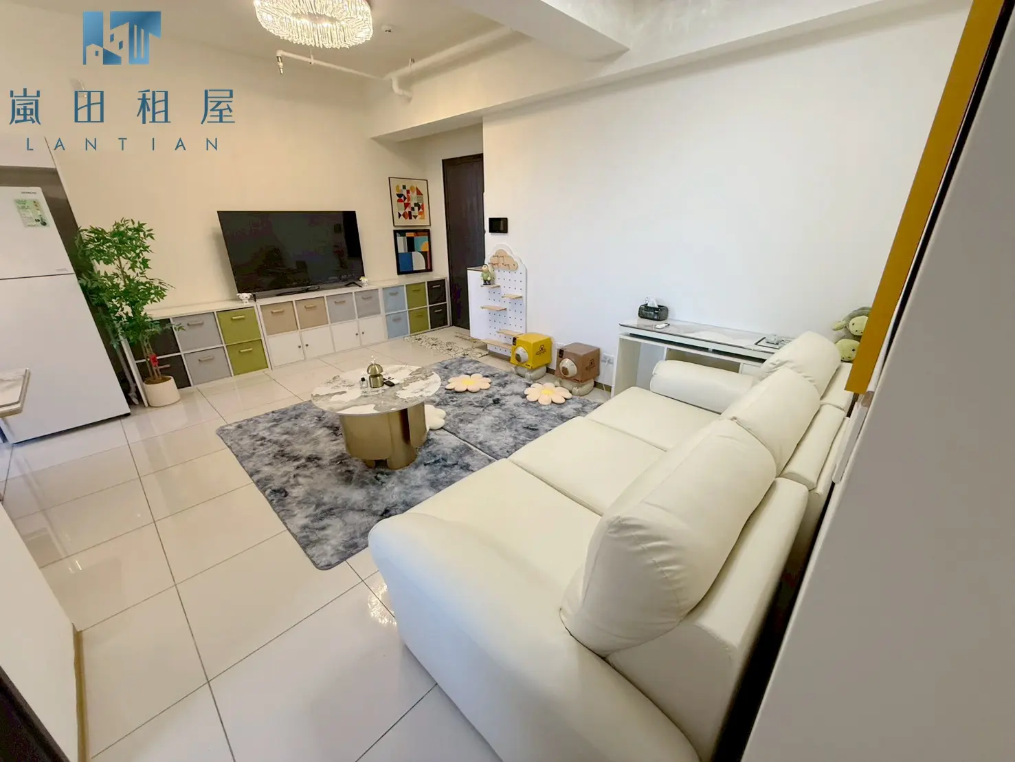 2 bedrooms apartment for rent in Wuqi District, Taichung City | NT$ 20 000 | 21 ping slide 0