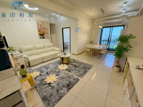 2 bedrooms apartment for rent in Wuqi District, Taichung City | NT$ 20 000 | 21 ping slide 2