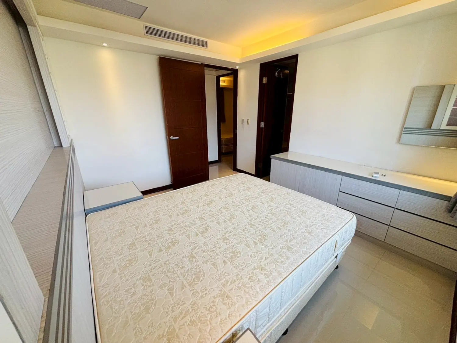 3 bedrooms apartment for rent TWD 85 000 - 34 ping - Shilin District,Taipei City slide 11