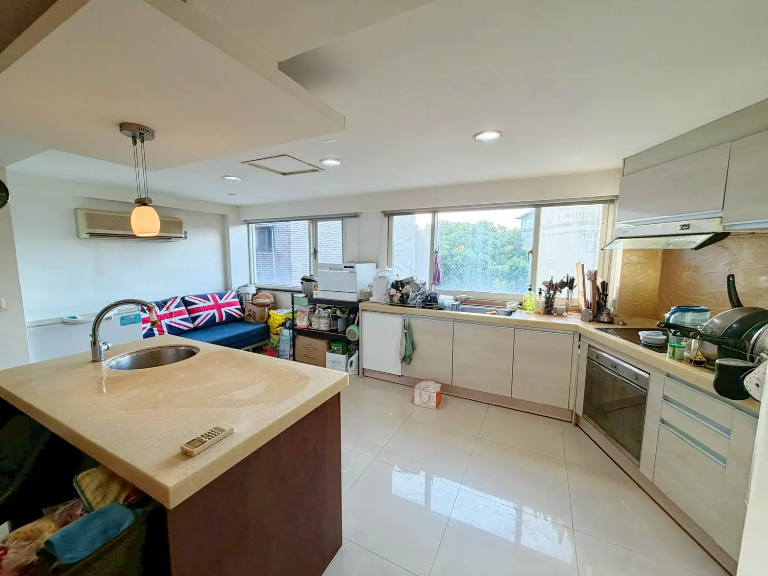 4 bedrooms apartment for sale TWD 21 880 000 - 42 ping - Xizhi District,New Taipei City slide 8