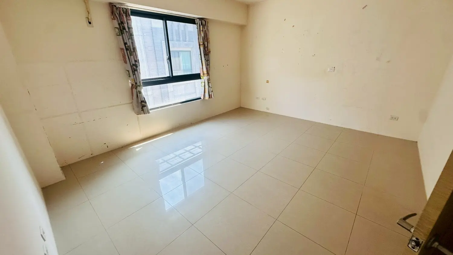 5 bedrooms townhouse for sale in Shalu District, Taichung City | NT$ 16 880 000 | 47 ping slide 11