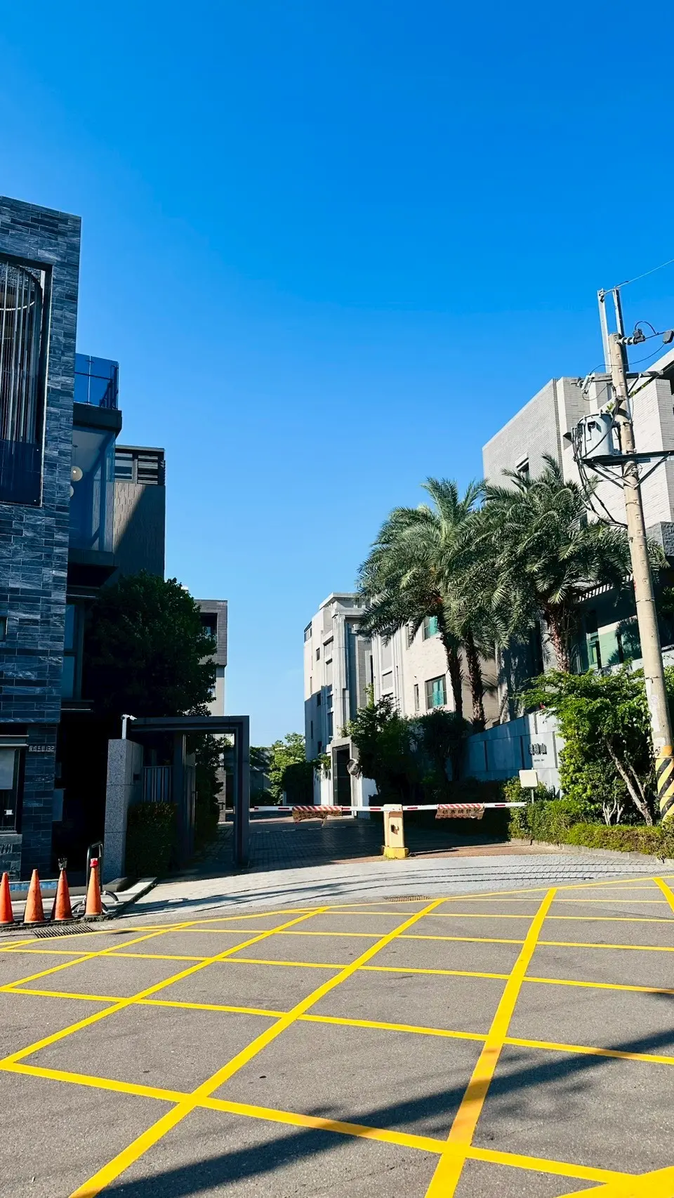 5 bedrooms townhouse for sale in Shalu District, Taichung City | NT$ 16 880 000 | 47 ping slide 1