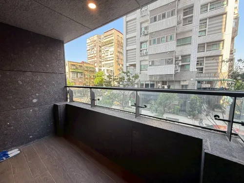 Apartment for sale TWD 59 880 000 - 延壽街18巷 - 3 bedrooms