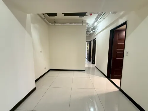 Apartment for sale TWD 59 880 000 - 延壽街18巷 - 3 bedrooms