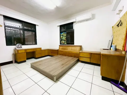 Apartment for sale TWD 30 880 000 - Alley 8, Lane 177, Section 5, Minsheng East Road - 3 bedrooms