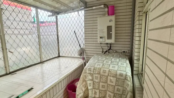 4 bedrooms apartment for rent in Songshan District, Taipei City | NT$ 56 000 | 32 ping slide 18