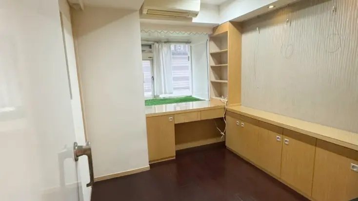4 bedrooms apartment for rent in Songshan District, Taipei City | NT$ 56 000 | 32 ping slide 13