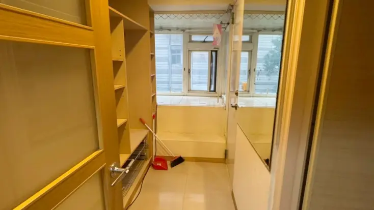 4 bedrooms apartment for rent in Songshan District, Taipei City | NT$ 56 000 | 32 ping slide 12