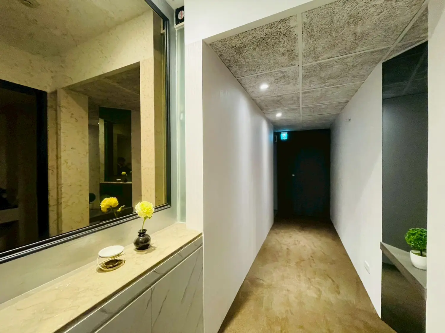 5 bedrooms apartment for rent TWD 90 000 - 27 ping - Songshan District,Taipei City slide 11