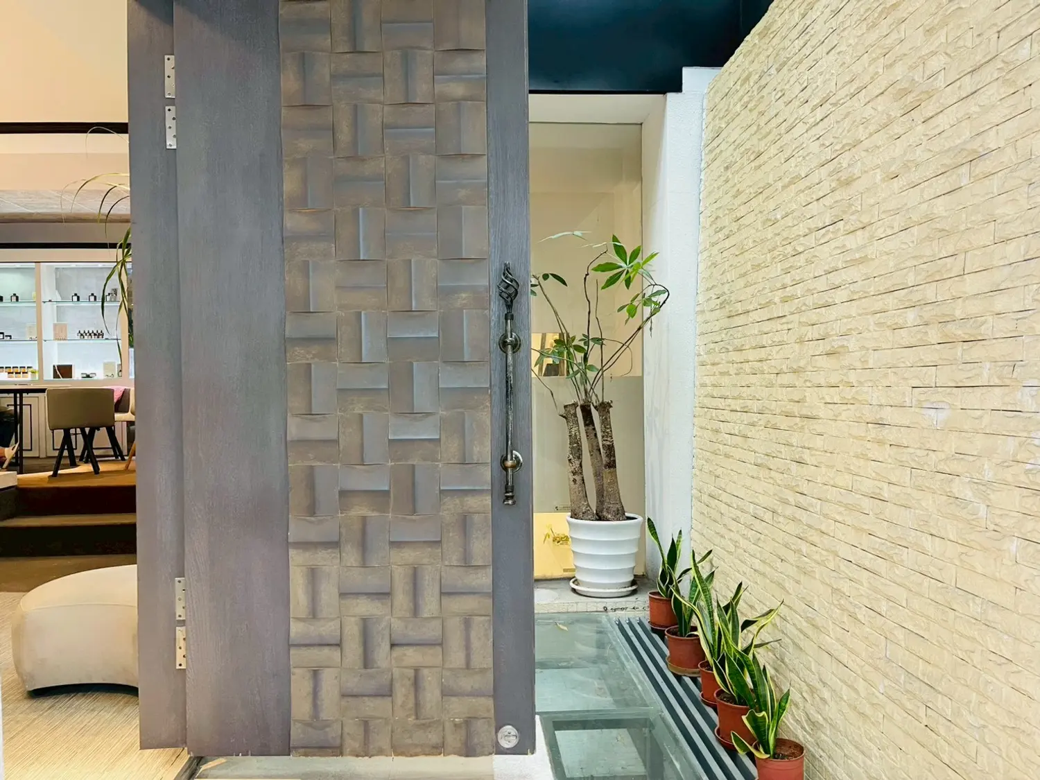 5 bedrooms apartment for rent TWD 90 000 - 27 ping - Songshan District,Taipei City slide 2