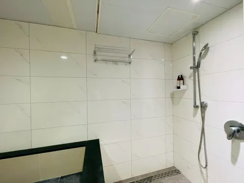 Apartment for rent TWD 90 000 - Alley 2, Lane 66, Section 5, Nanjing East Road - 5 bedrooms